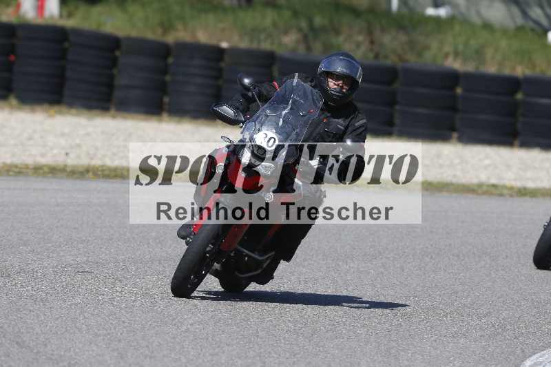 /01 02.04.2026 MAZ ADR/Gruppe gelb Gruppe gruen/80